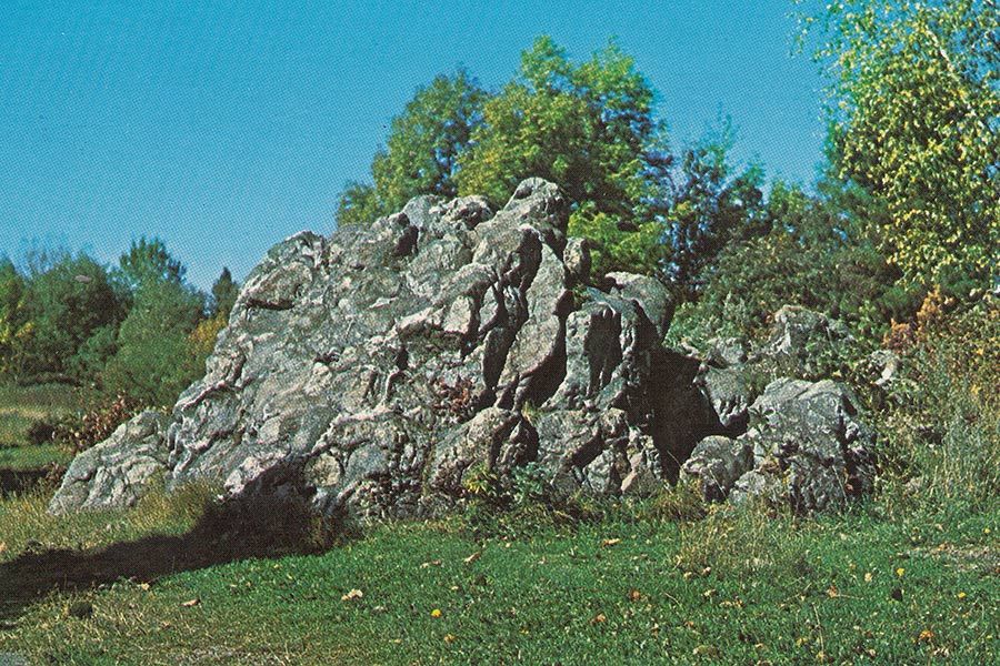 Picture of the greenstone in Ely, MN