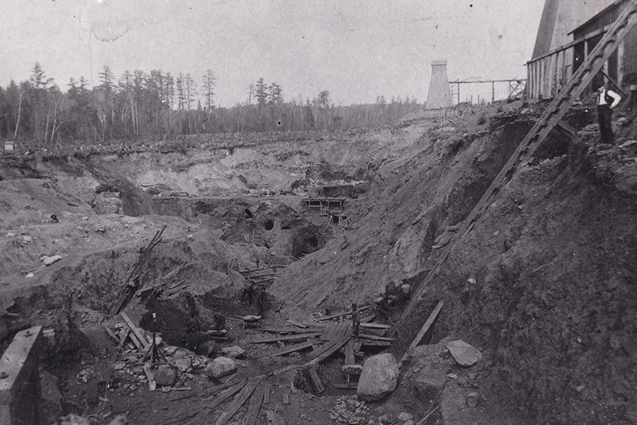 Image of the Chandler Mine pit