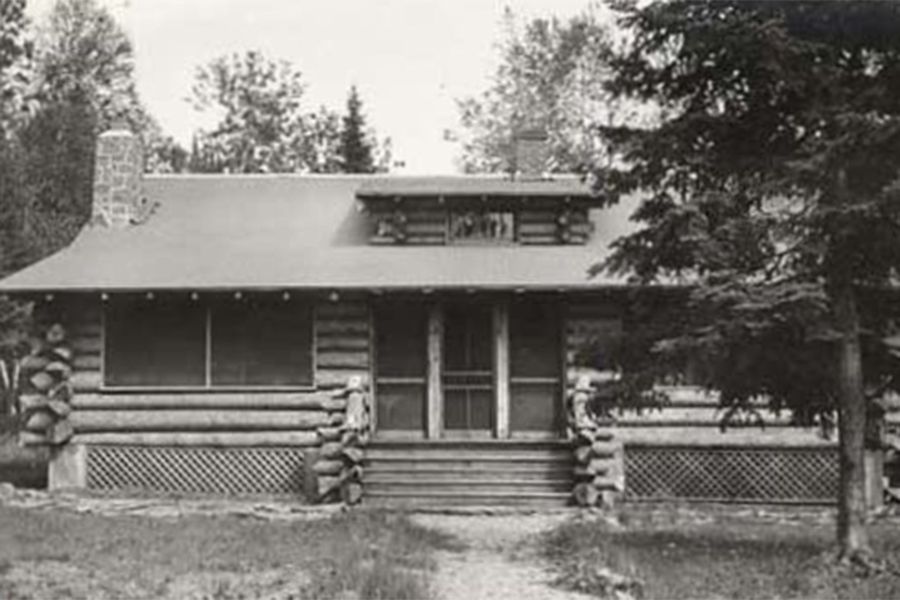 Image of the Halfway Ranger Station