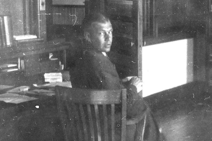 Image of Sigurd Olson as a young man