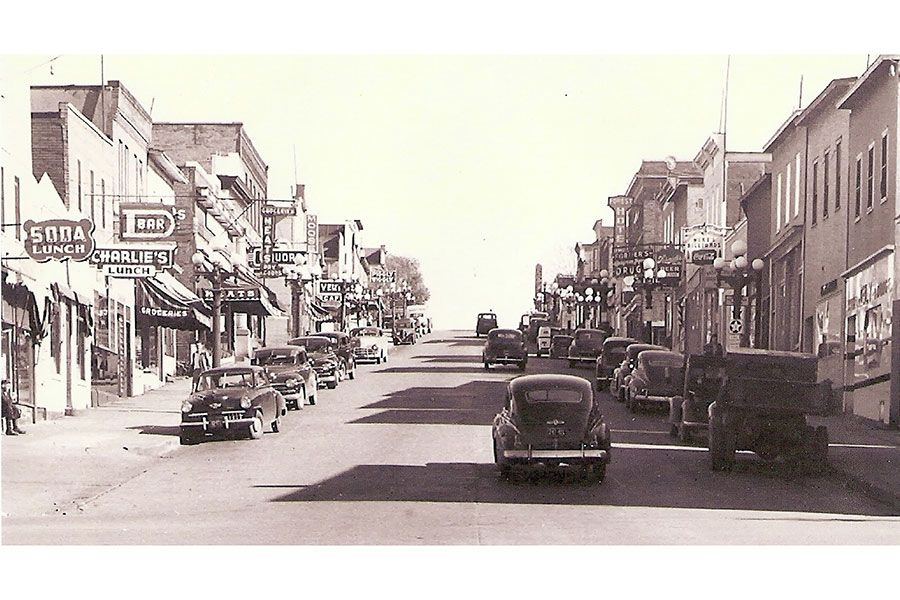 Image of Ely, MN's commercial district